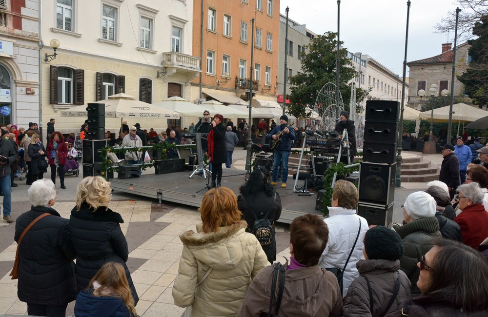 PULA, 31.12.2018. - ZADNJI DAN, TRZNICA, FRITAJA OD 2019 JAJA, VESNA NEZIC RUZICSnimio Neven LAZAREVIC